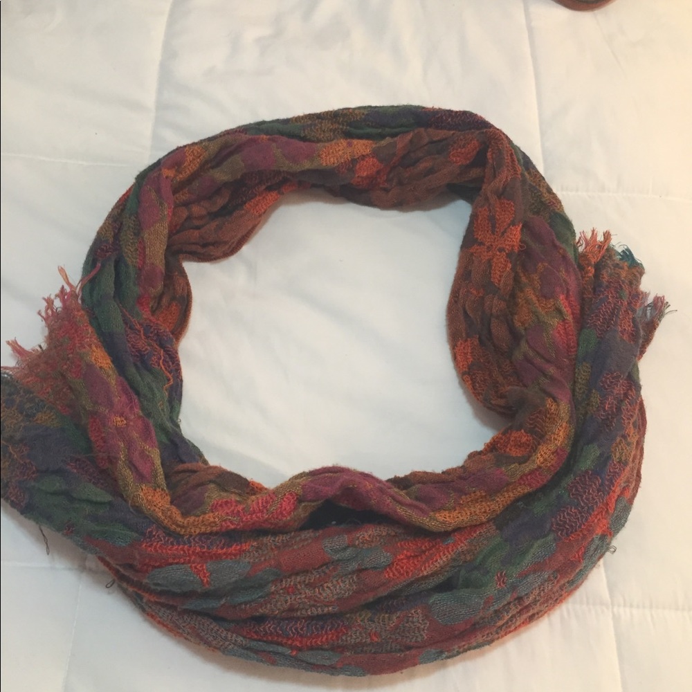 Beautiful Boho Scarf - Picture 5 of 6